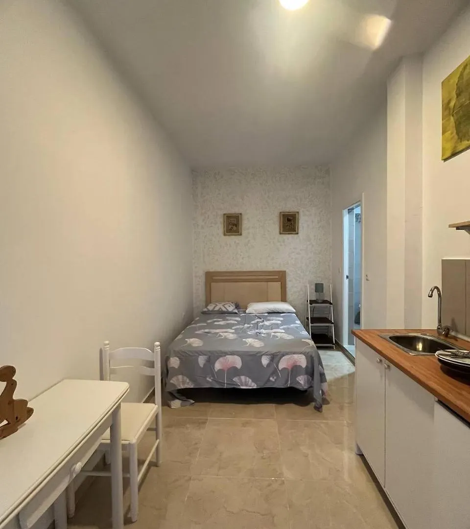 הקונטקטים של Local 5 Puerto Colon